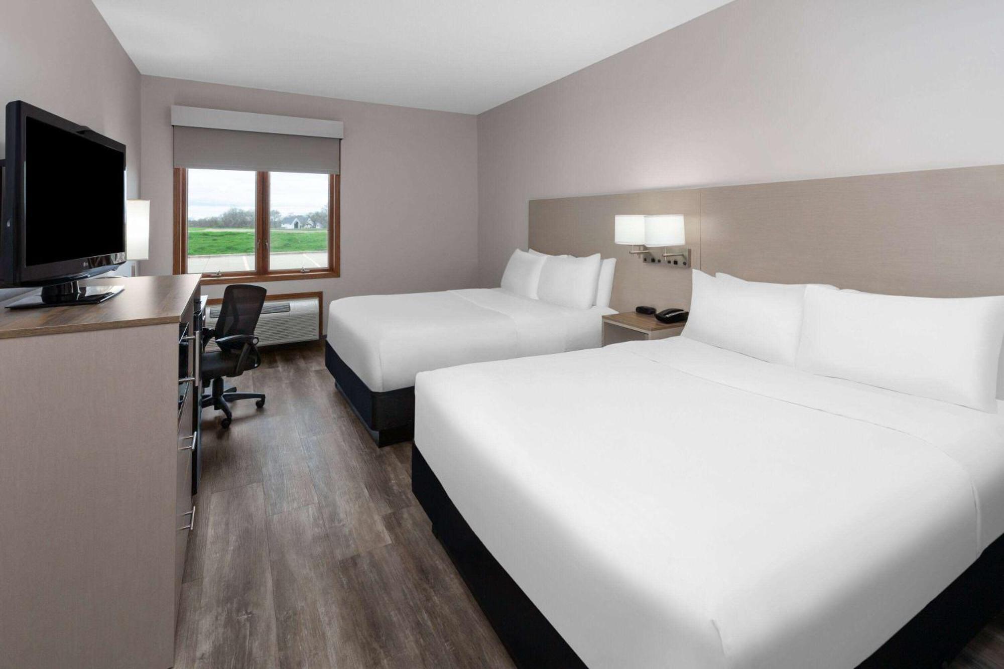 Links Bos Landen Hotel & Spa Of Pella, Trademark By Wyndham מראה חיצוני תמונה