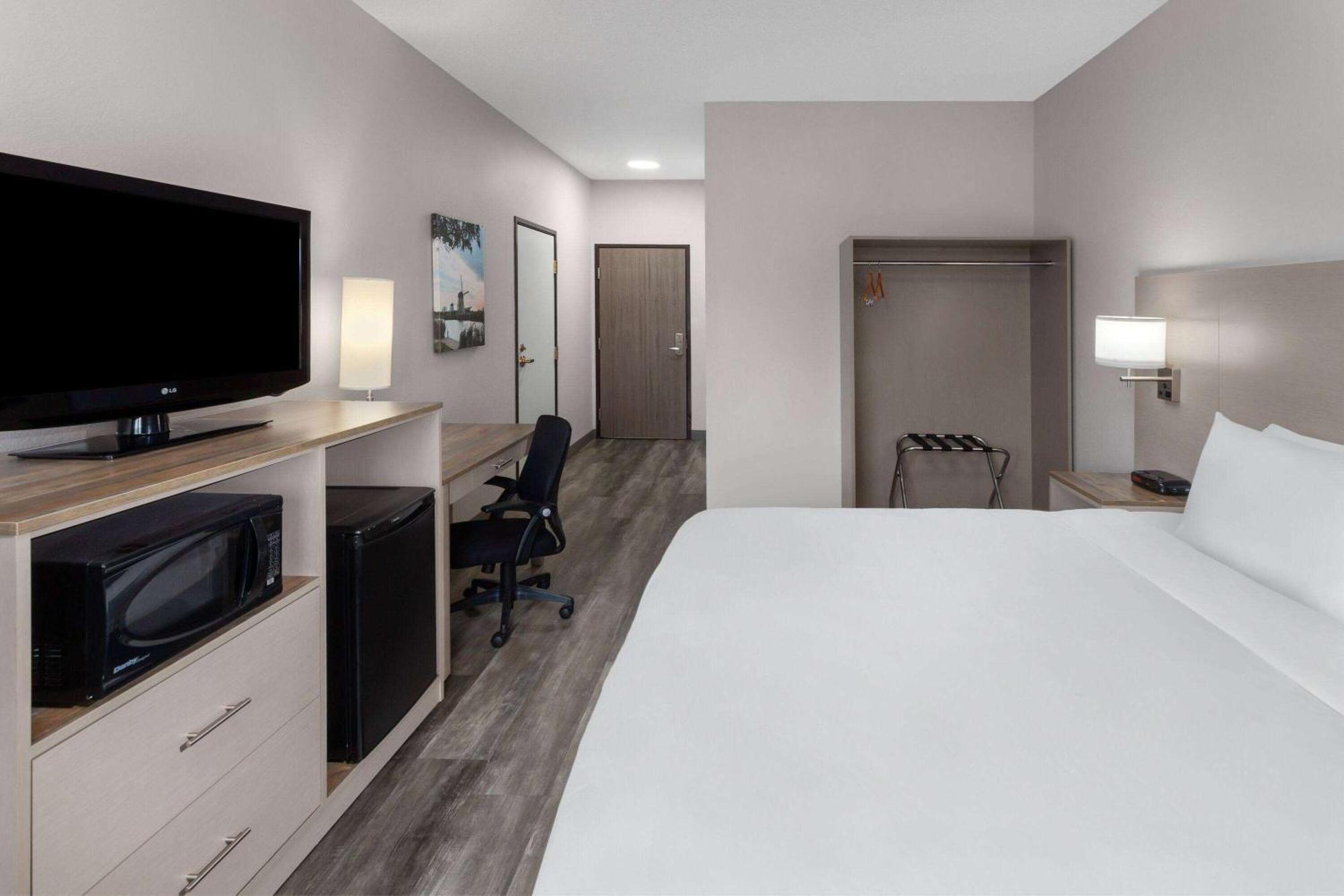 Links Bos Landen Hotel & Spa Of Pella, Trademark By Wyndham מראה חיצוני תמונה