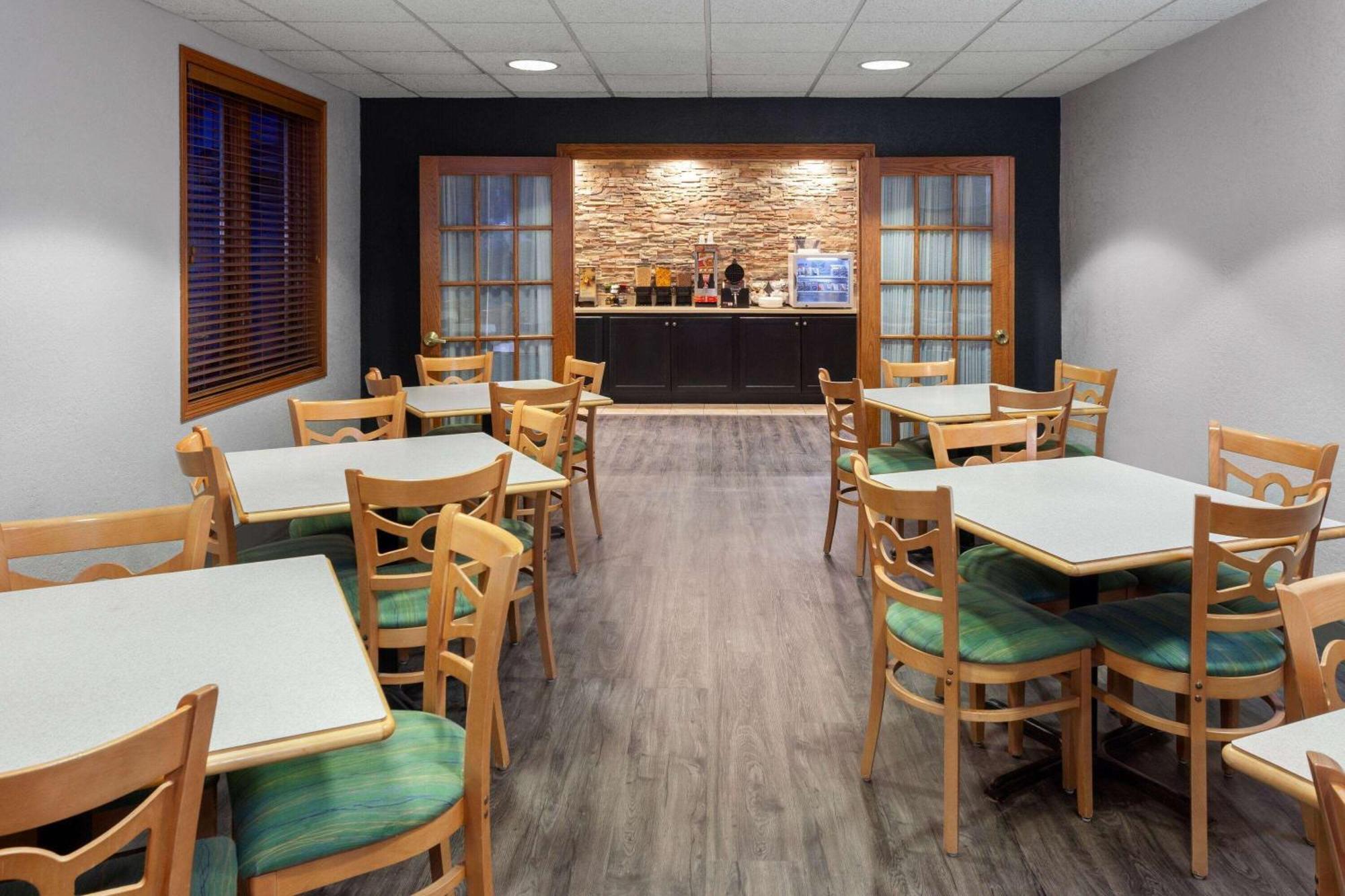 Links Bos Landen Hotel & Spa Of Pella, Trademark By Wyndham מראה חיצוני תמונה