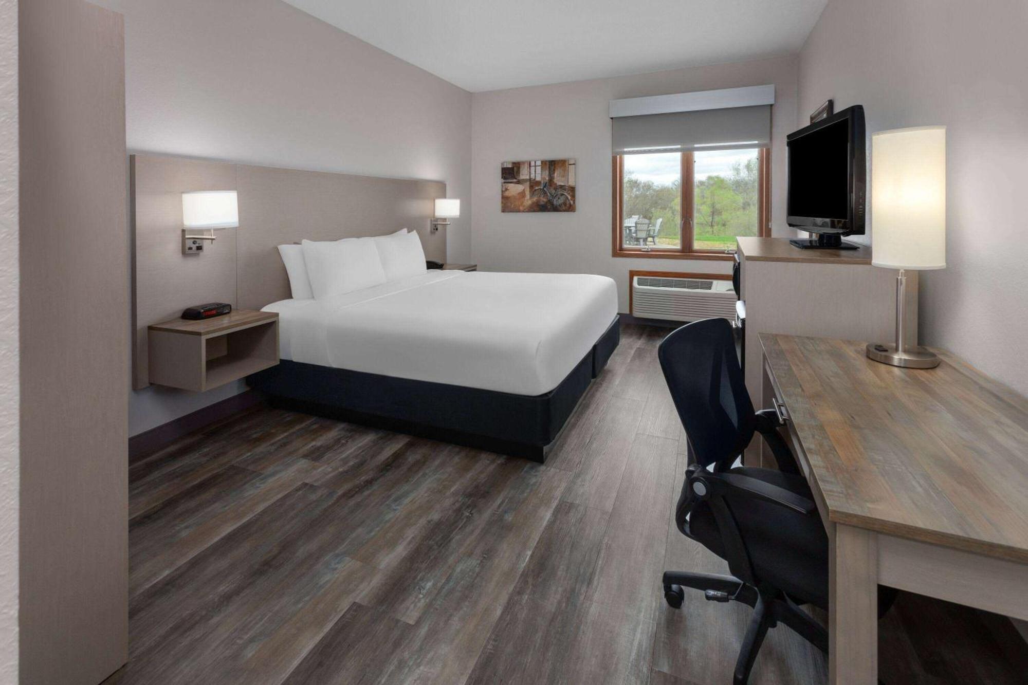Links Bos Landen Hotel & Spa Of Pella, Trademark By Wyndham מראה חיצוני תמונה