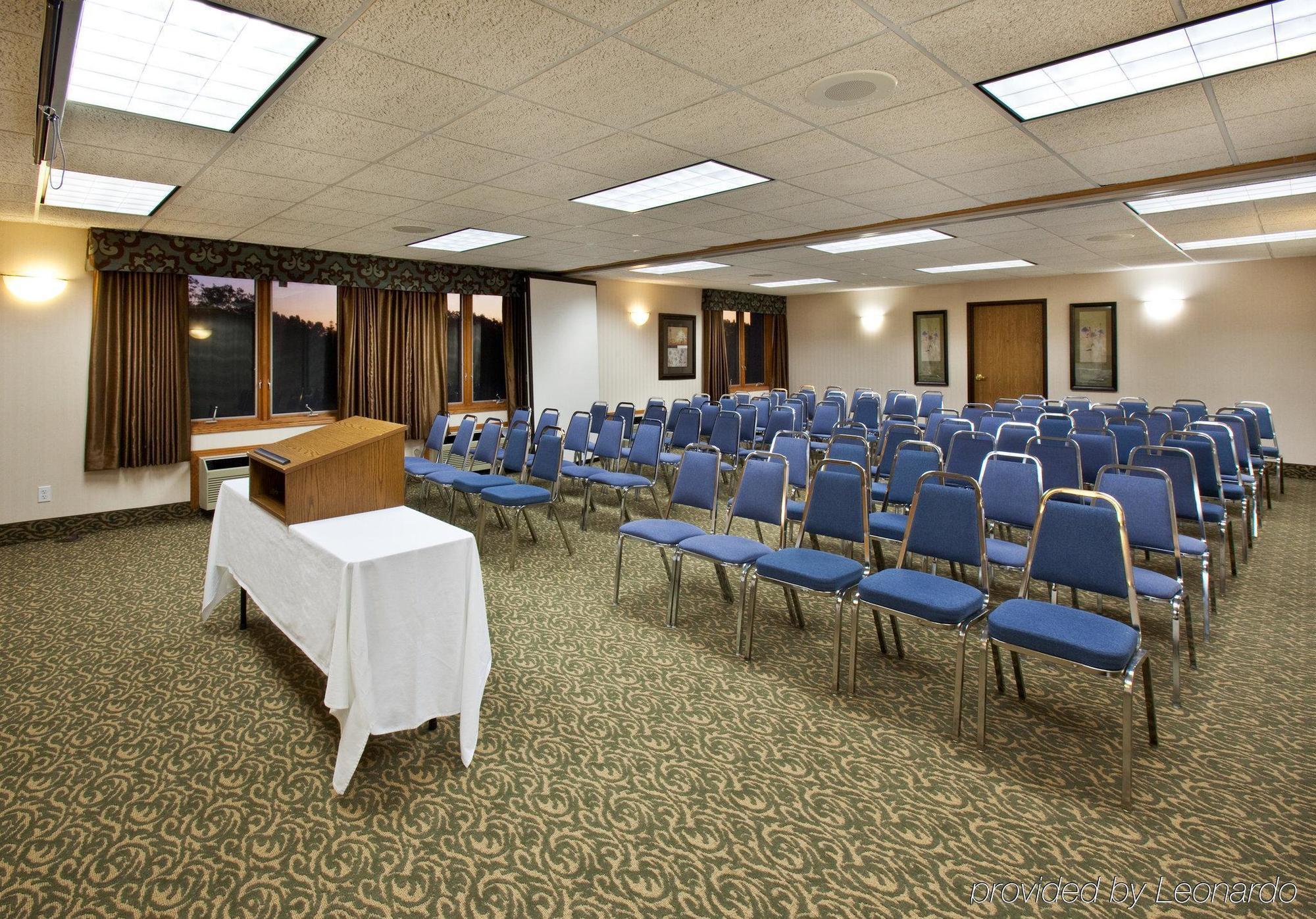 Links Bos Landen Hotel & Spa Of Pella, Trademark By Wyndham מתקנים תמונה